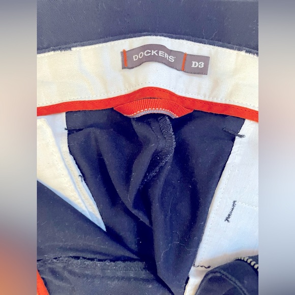 Size 36X32 Dockers, Navy Blue. Great condition. - Picture 2 of 3